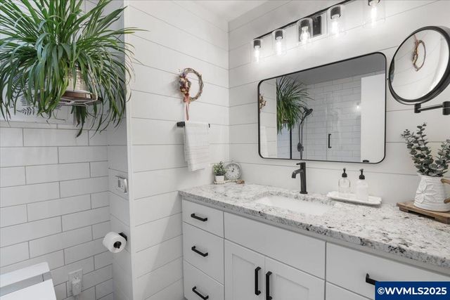 5240 Chapman St S, Salem, OR 97306