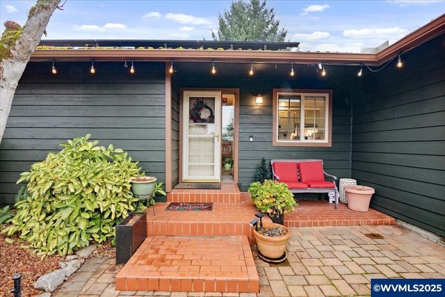 5240 Chapman St S, Salem, OR 97306