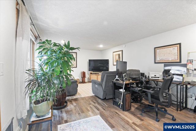 5240 Chapman St S, Salem, OR 97306