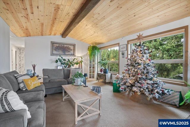 5240 Chapman St S, Salem, OR 97306