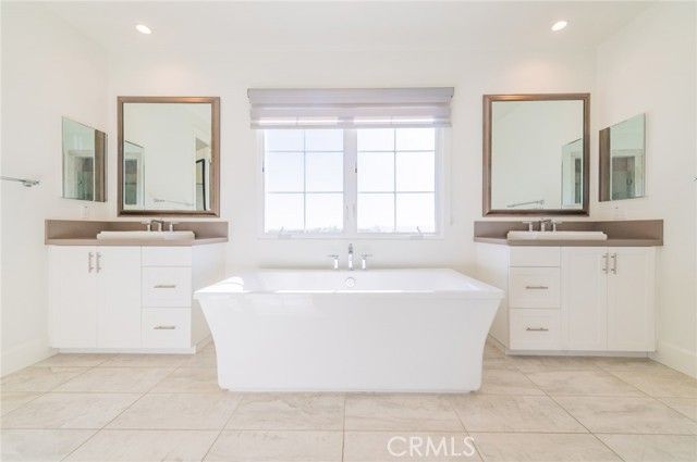 153 Summerland, Irvine, CA 92620