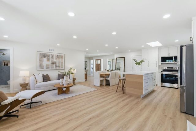 929 Constitution Drive, Foster City, CA 94404