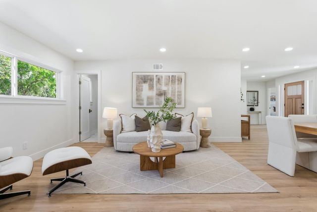 929 Constitution Drive, Foster City, CA 94404