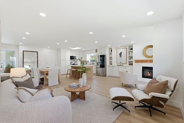 929 Constitution Drive, Foster City, CA 94404