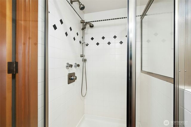 373 Mount Defiance Circle SW, Issaquah, WA 98027