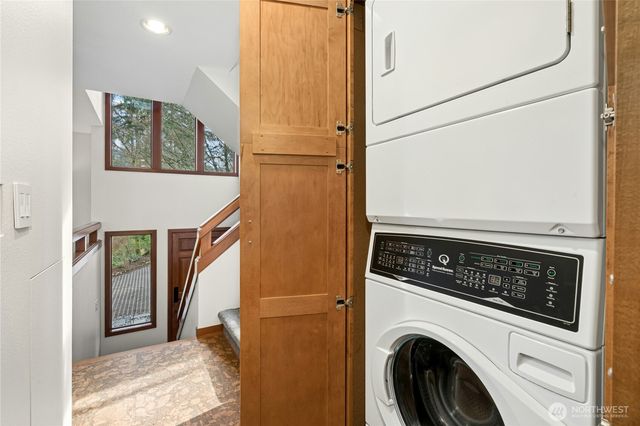 373 Mount Defiance Circle SW, Issaquah, WA 98027