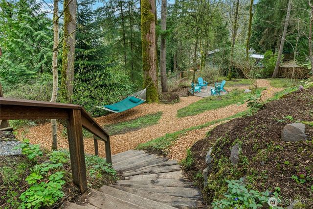 373 Mount Defiance Circle SW, Issaquah, WA 98027