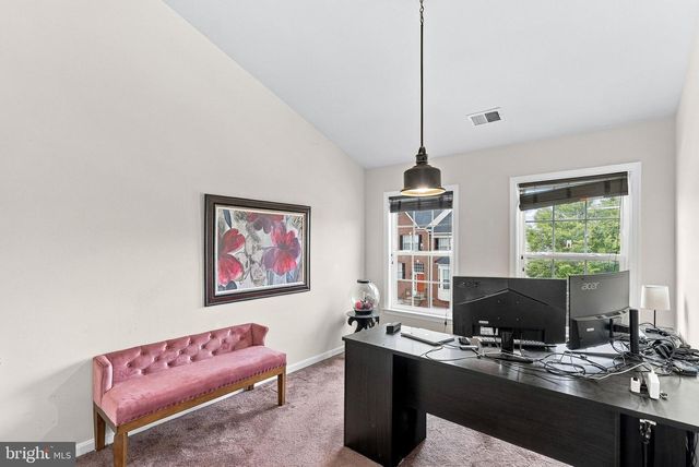 43092 SHADOW TER, Leesburg, VA 20176