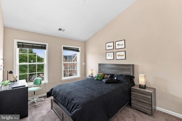 43092 SHADOW TER, Leesburg, VA 20176