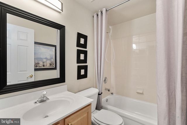 43092 SHADOW TER, Leesburg, VA 20176