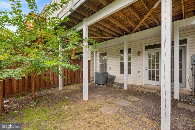 43092 SHADOW TER, Leesburg, VA 20176