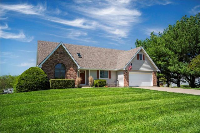 1720 Paddock Drive, Kearney, MO 64060