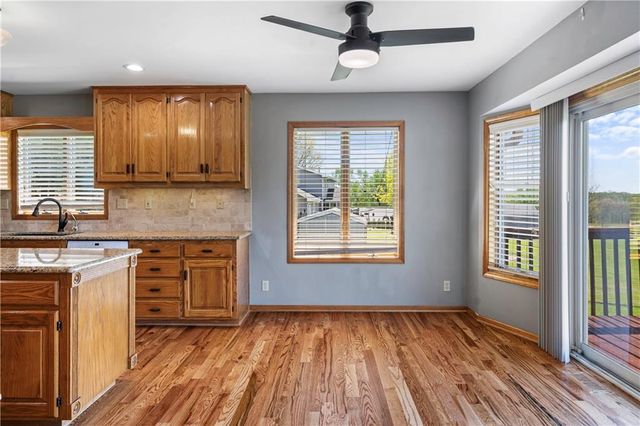 1720 Paddock Drive, Kearney, MO 64060