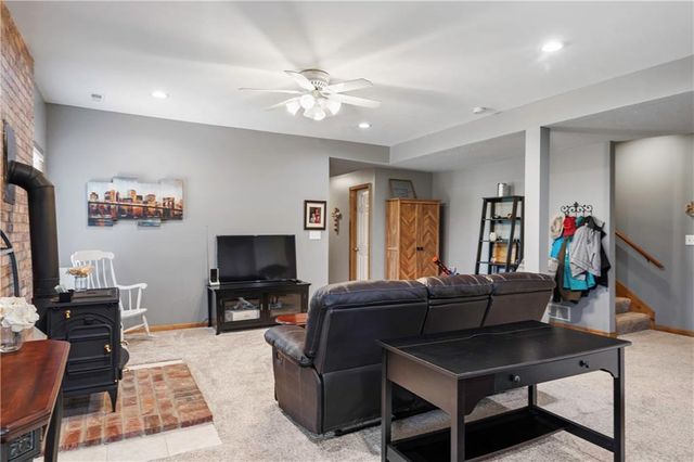 1720 Paddock Drive, Kearney, MO 64060