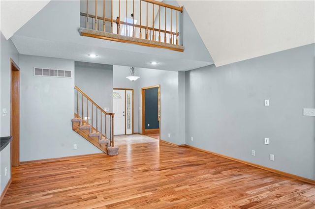 1720 Paddock Drive, Kearney, MO 64060