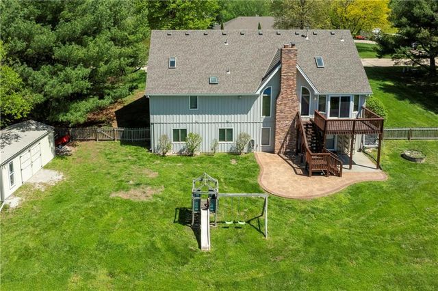 1720 Paddock Drive, Kearney, MO 64060