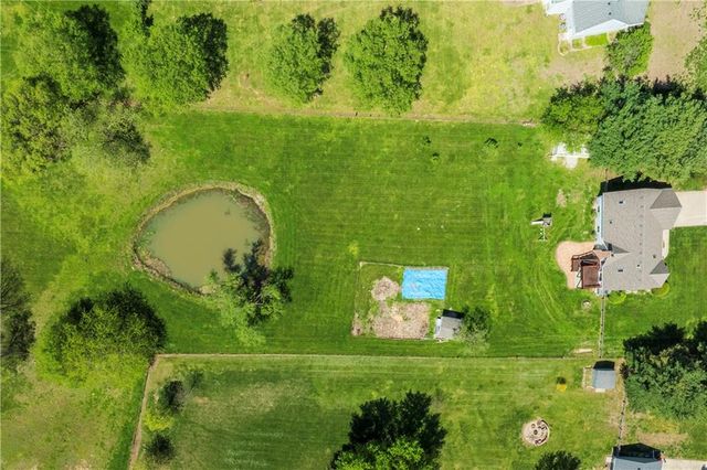 1720 Paddock Drive, Kearney, MO 64060