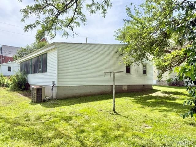 311 S Lane Street, Palmyra, MO 63461