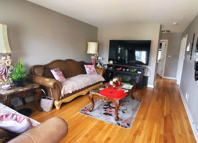 449 N Jackson Boulevard, Hillside, IL 60162