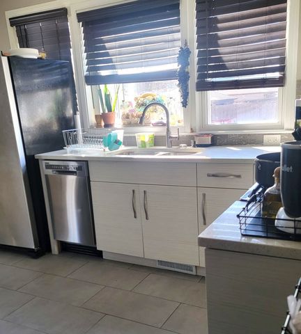 449 N Jackson Boulevard, Hillside, IL 60162