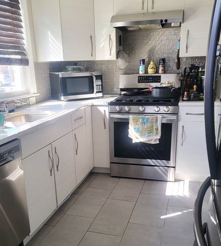 449 N Jackson Boulevard, Hillside, IL 60162