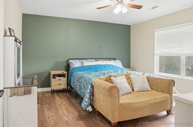 474677 E 611, Watts, OK 74964