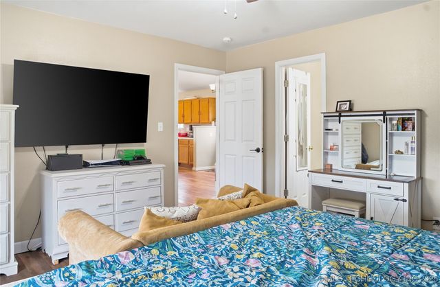 474677 E 611, Watts, OK 74964