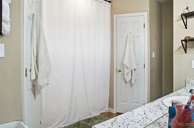 474677 E 611, Watts, OK 74964