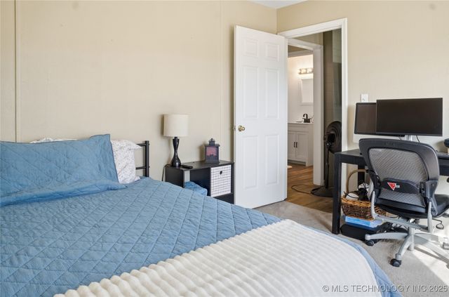 474677 E 611, Watts, OK 74964