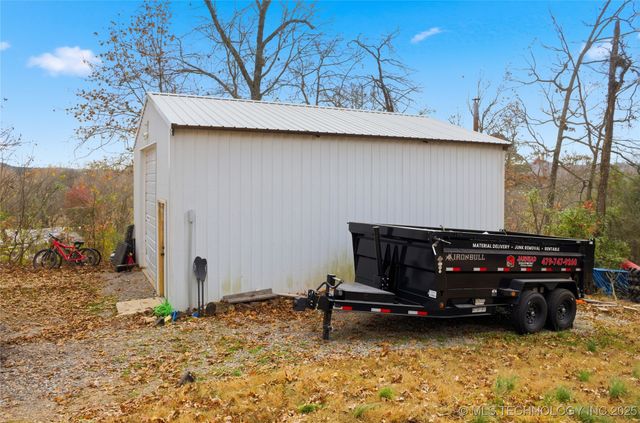 474677 E 611, Watts, OK 74964