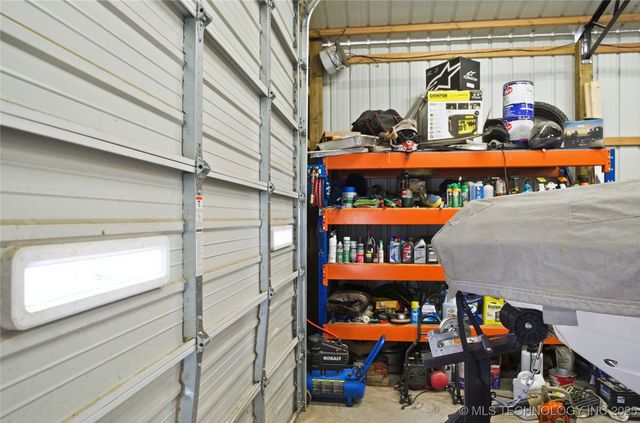 474677 E 611, Watts, OK 74964