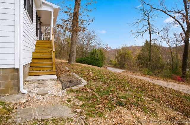 474677 E 611, Watts, OK 74964