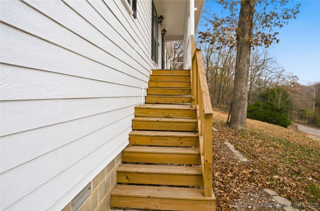 474677 E 611, Watts, OK 74964