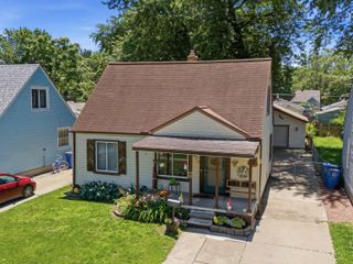25073 Andover Drive, Dearborn Heights, MI 48125