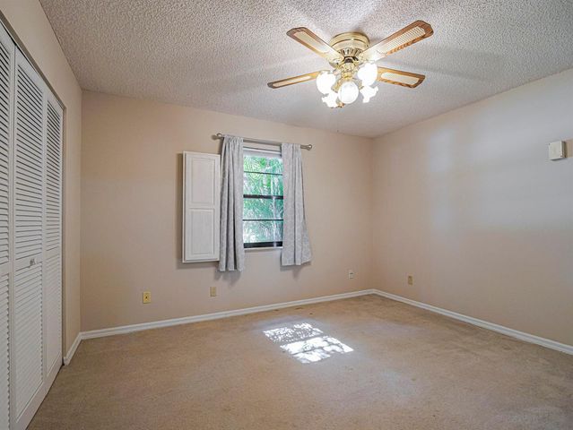 8745 24th Street, Vero Beach, FL 32966