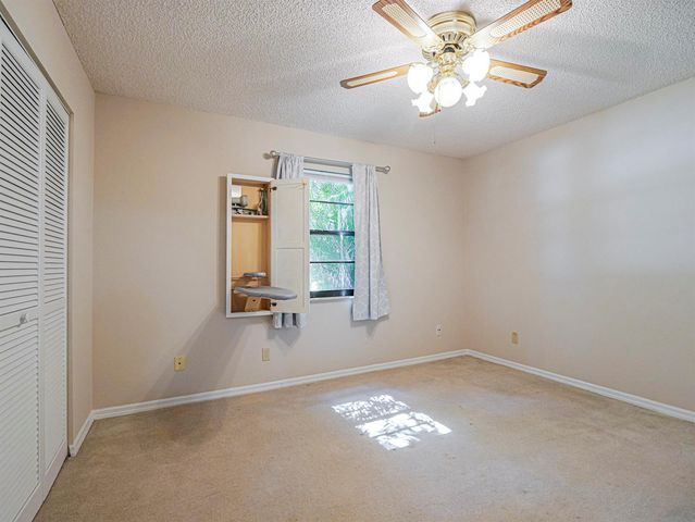 8745 24th Street, Vero Beach, FL 32966
