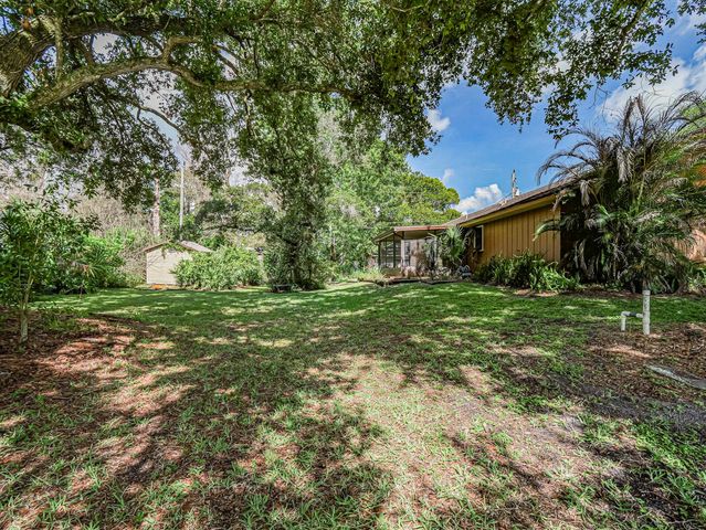 8745 24th Street, Vero Beach, FL 32966