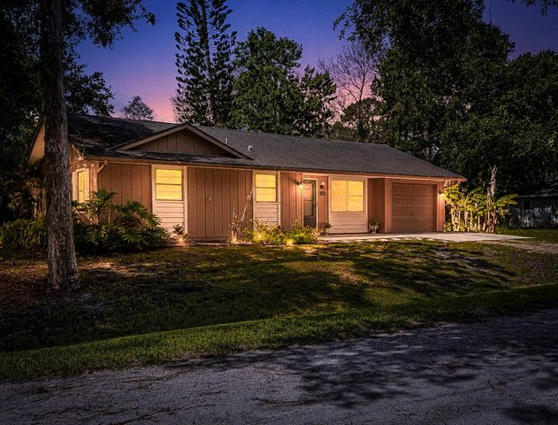 8745 24th Street, Vero Beach, FL 32966