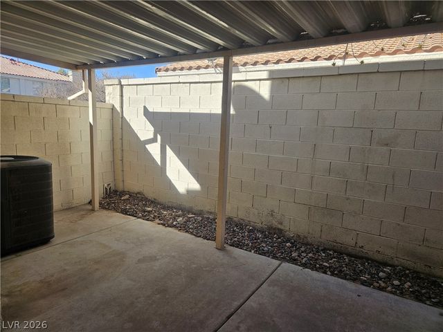 7938 Lisa Dawn Avenue, Las Vegas, NV 89147