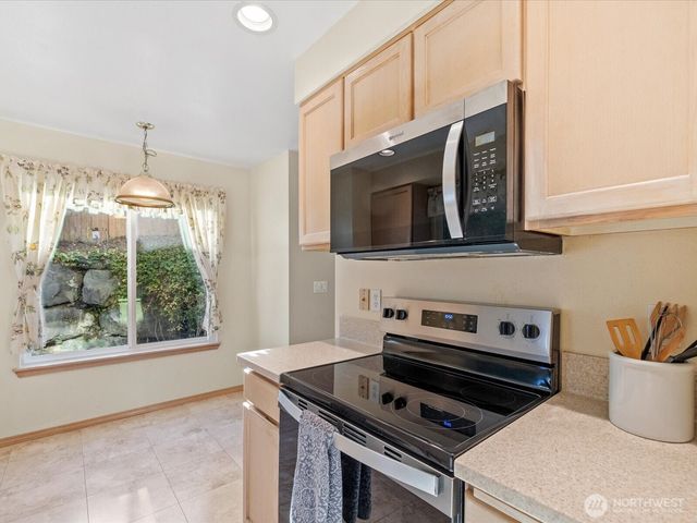 1210 58th Street SW #A, Everett, WA 98203