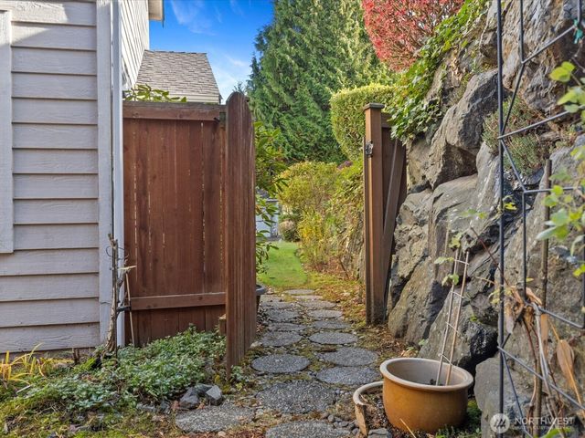 1210 58th Street SW #A, Everett, WA 98203