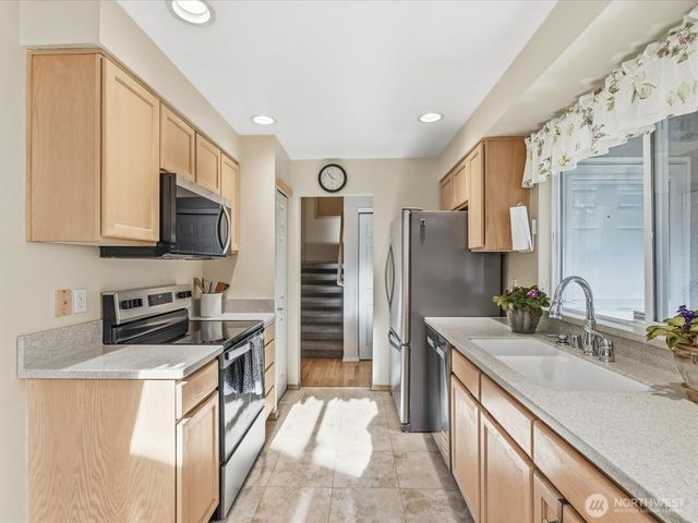 1210 58th Street SW #A, Everett, WA 98203