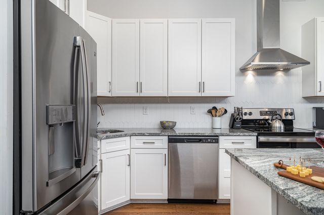 4810 Gallatin Pike Apt 301, Nashville, TN 37216