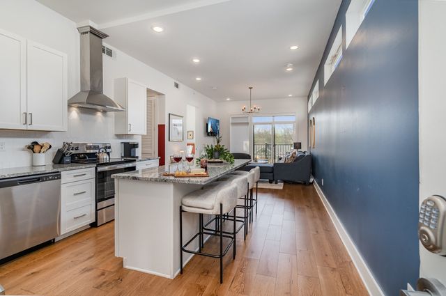 4810 Gallatin Pike Apt 301, Nashville, TN 37216