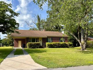 2926 Bolton Road, Charleston, SC 29414