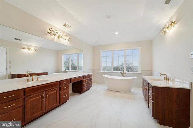 1119 RIVERVIEW, Conshohocken, PA 19428