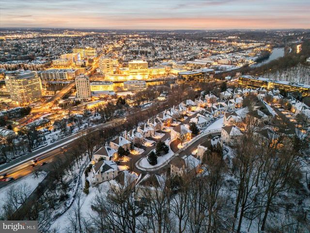 1119 RIVERVIEW, Conshohocken, PA 19428