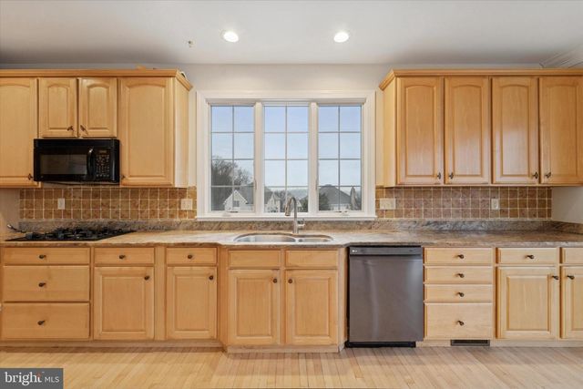 1119 RIVERVIEW, Conshohocken, PA 19428