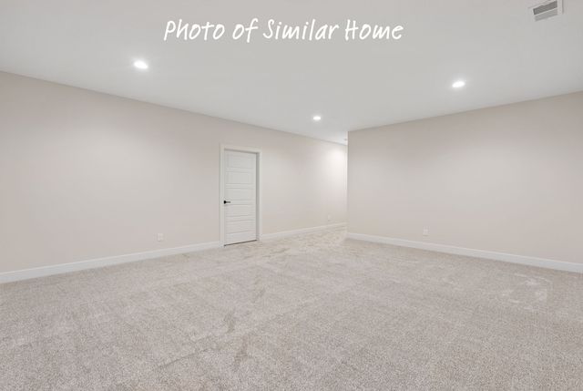 604 15TH Street N, Leclaire, IA 52753