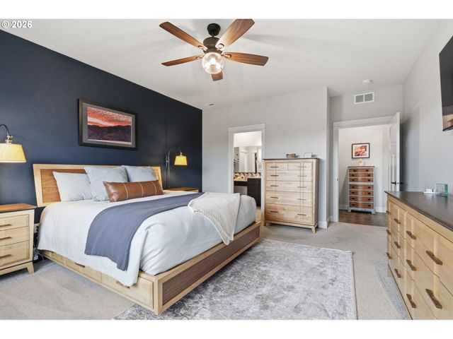 5001 Nw 137TH Way, Vancouver, WA 98685